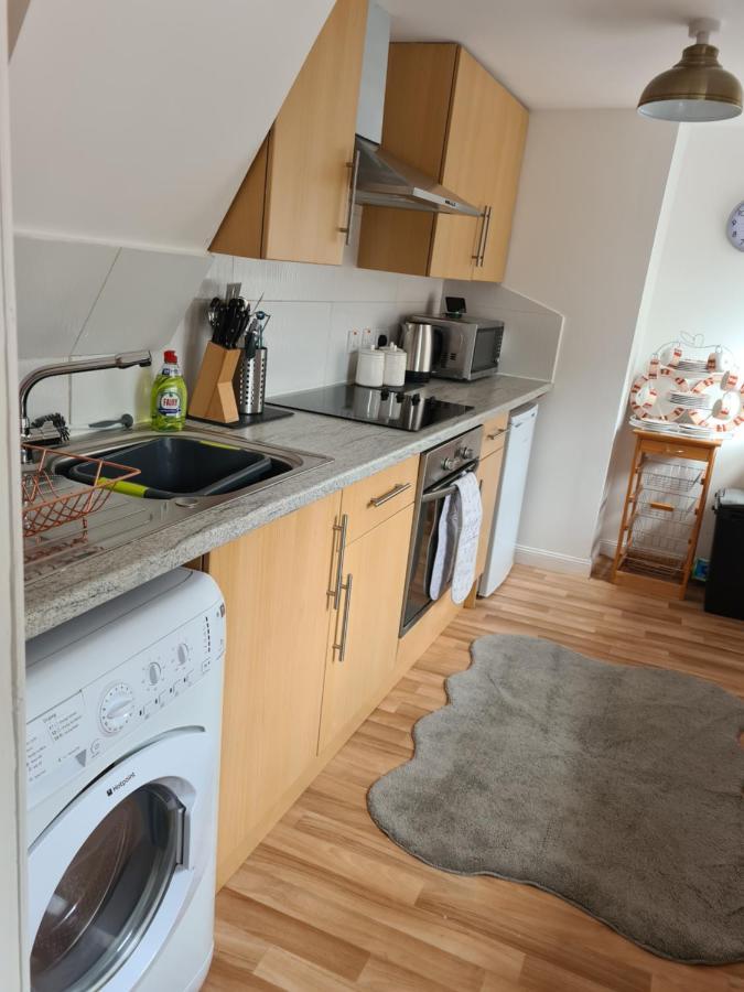 Ramblers Rest Apartment Киримюър Екстериор снимка